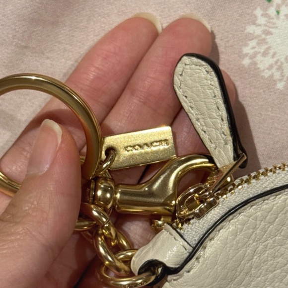 Coach X Peanuts Woodstock Happy Camper Bag and Keychain - Picture 10 of 12